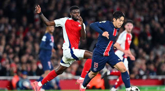 包含欧冠国际比赛日走向成谜，埃因霍温状态回暖，悬念犹存，团队化学反应显著的词条-九游体育官网